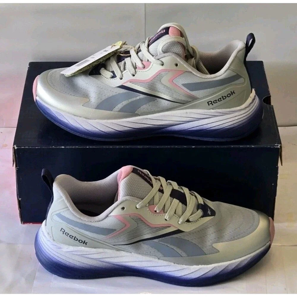 Reebok verse women